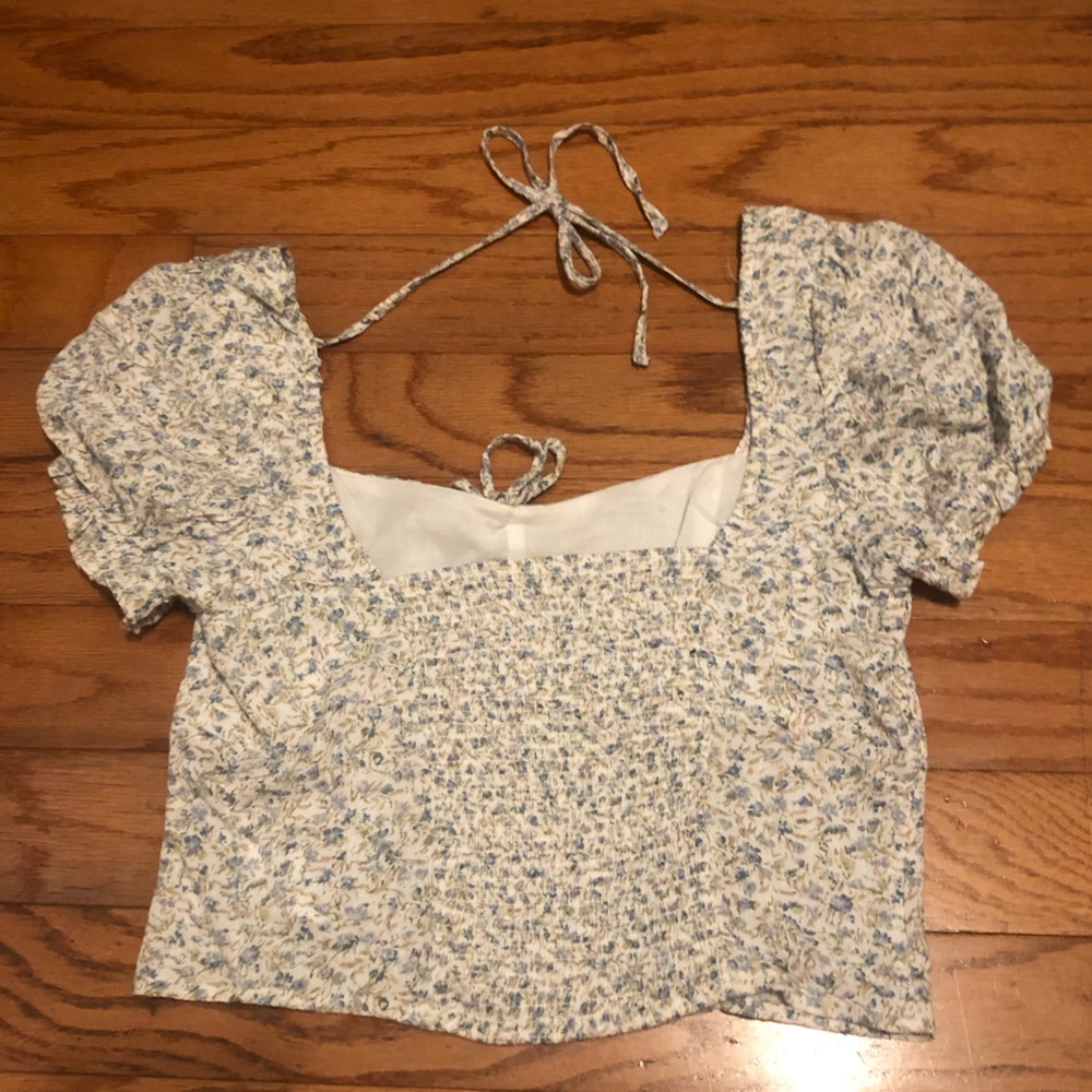 American Eagle floral blue blouse Size Medium coquette brandy melville inspired - Picture 7 of 7
